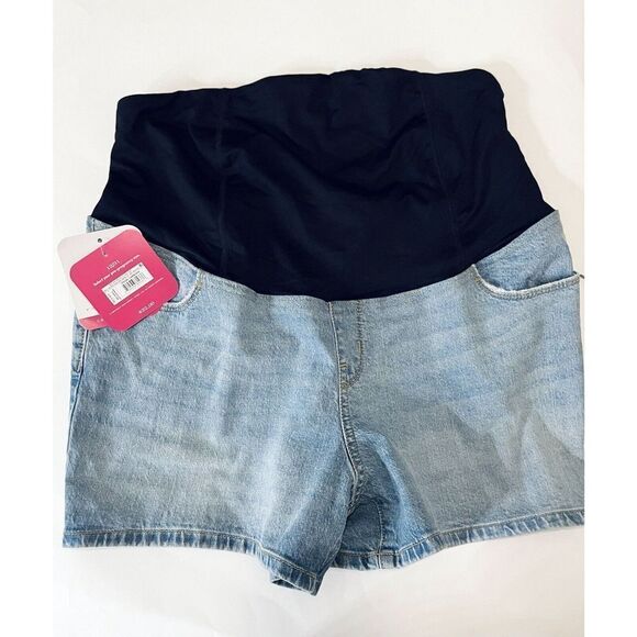 Crossover Panel Midi Maternity Jean Shorts - Isabel Maternity by Ingrid & Isabel - Picture 2 of 2